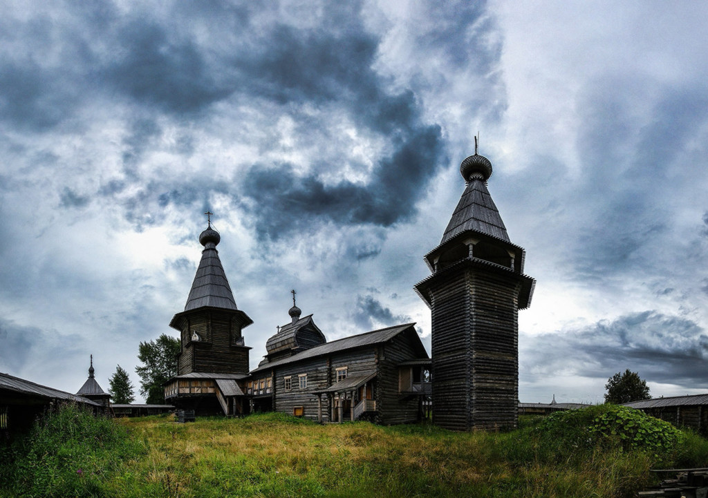 Каргополь деревянная Церковь