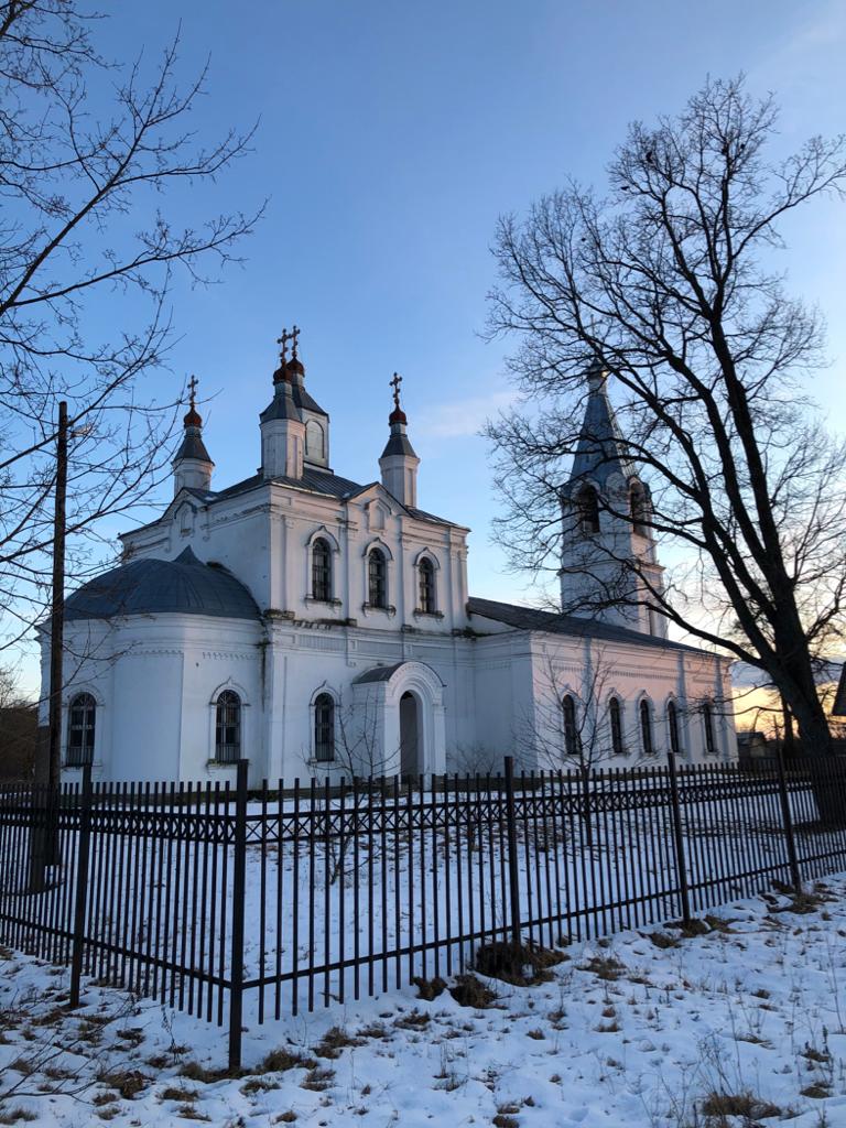 Паломничество ко святыням Волоколамского и Шаховского районов | Крест над  Москвой! Крестовоздвиженский храм в Митине