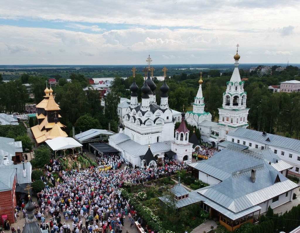 Приглашаем в трехдневное паломничество «Дивеево-Санаксары-Шацк-Выша-Муром»»  | Крест над Москвой! Крестовоздвиженский храм в Митине