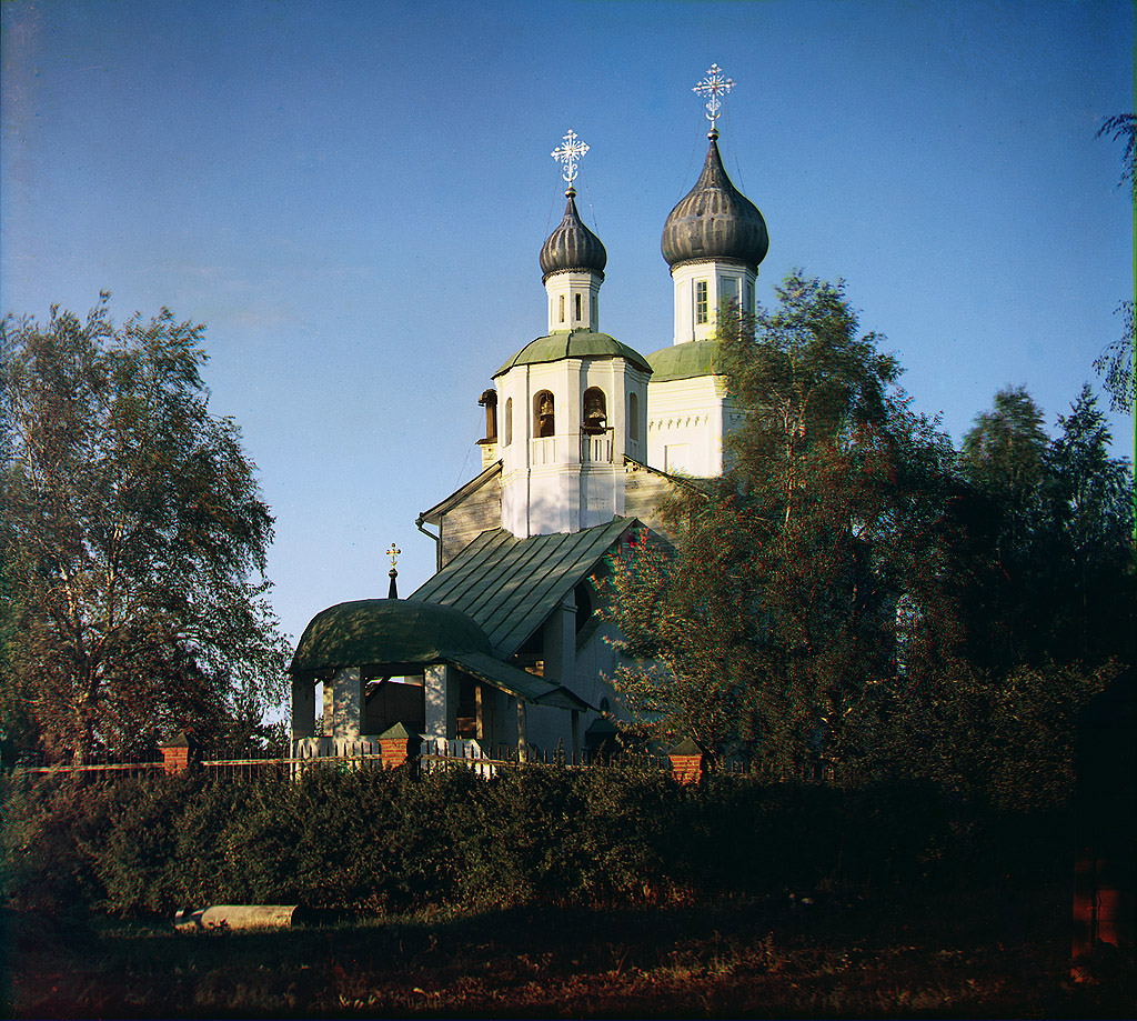 Церковь в деревне Бородино