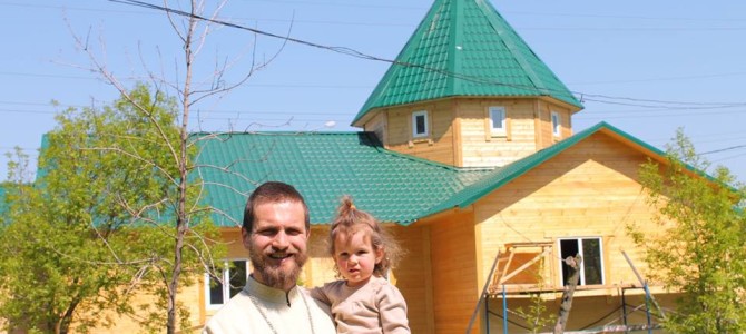 Патриарх утвердил священника Стахия Колотвина, ответственного за строительство храма, в должности настоятеля. Патриарх утвердил священника Стахия Колотвина, ответственного за строительство храма, в должности настоятеля.