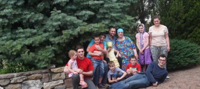 Общими силами собрано 96 тысяч рублей в помощь отцу 11 детей, потерявшему супругу.