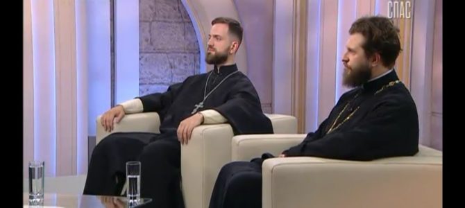 Отец Стахий вместе с отцом Андреем Рахновским — в спецвыпуске передачи «Ответ священника» на телеканале Спас